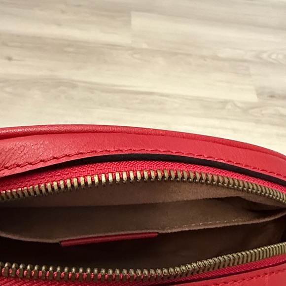Gucci Red Quilted Leather Crossbody Bag - Picture 6 of 9